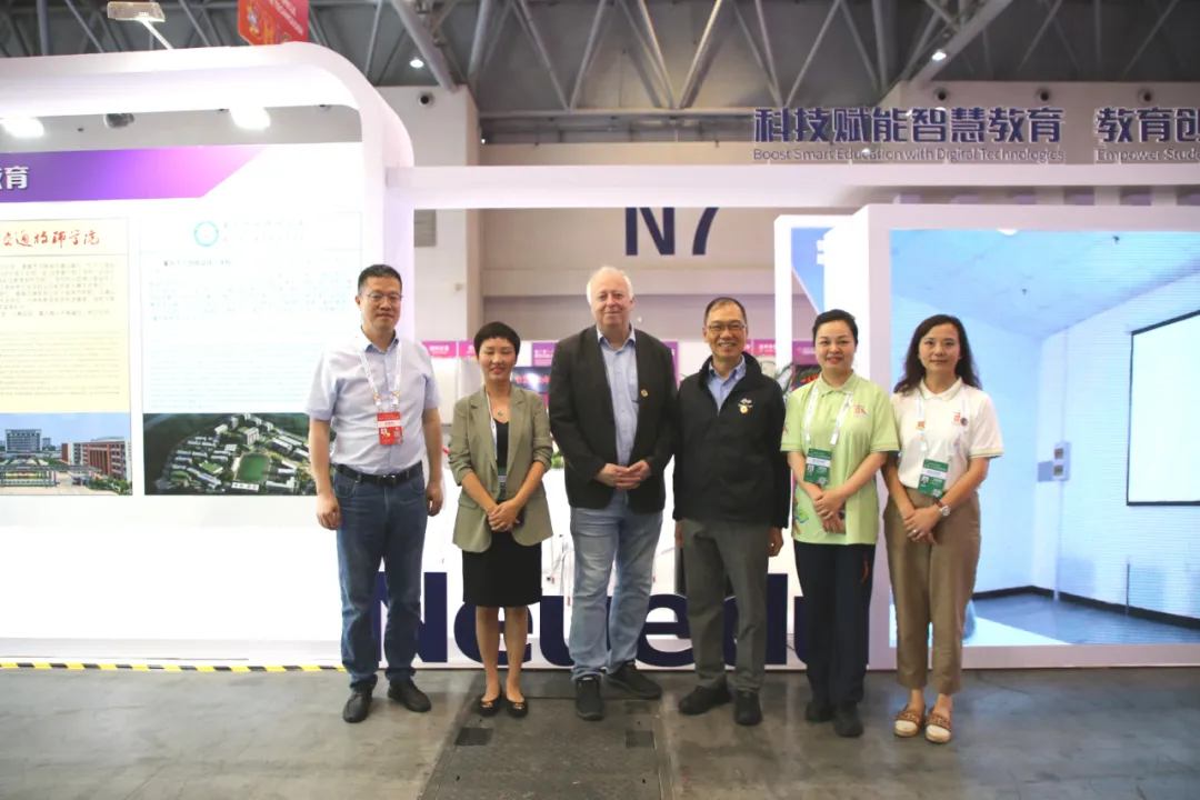 助力第二届“一带一路”国际技能大赛智能汽车软件技术表演赛顺利举办